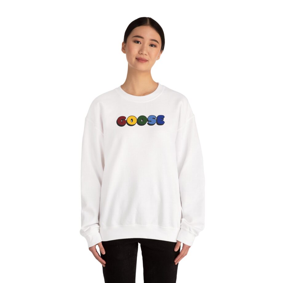 Goose Unisex Heavy Blend™ Crewneck Sweatshirt