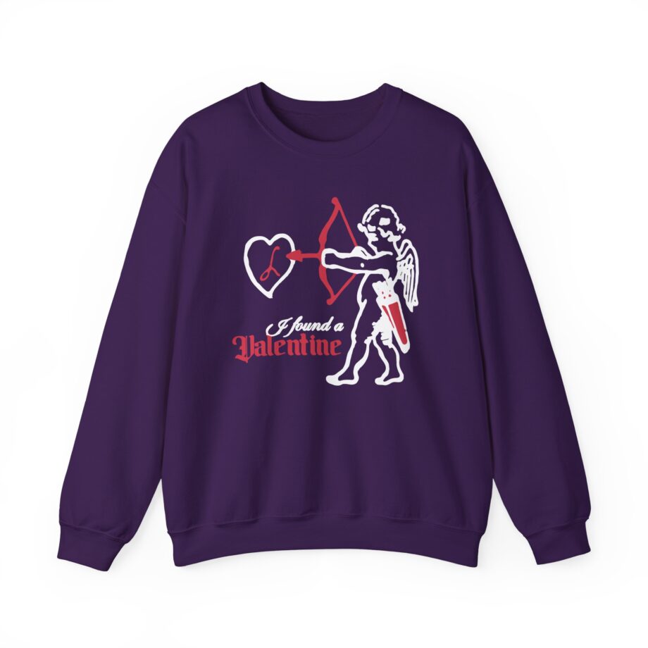 Laufey Cupid Unisex Heavy Blend™ Crewneck Sweatshirt