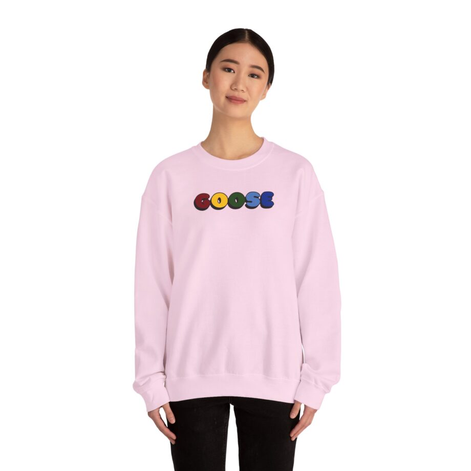 Goose Unisex Heavy Blend™ Crewneck Sweatshirt