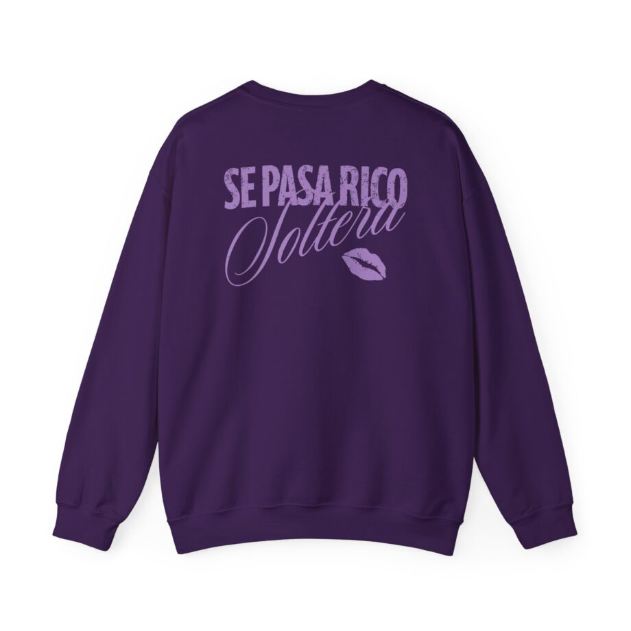 Shakira Se Pasa Rico Soltera Unisex Heavy Blend™ Crewneck Sweatshirt
