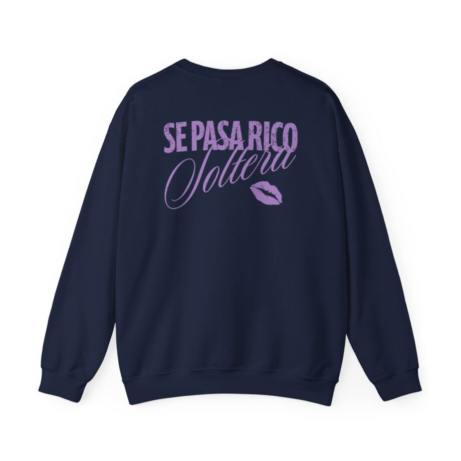 Shakira Se Pasa Rico Soltera Unisex Heavy Blend™ Crewneck Sweatshirt
