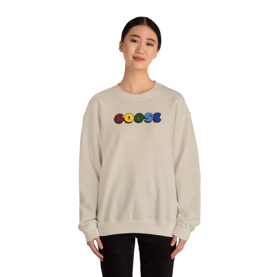 Goose Unisex Heavy Blend™ Crewneck Sweatshirt