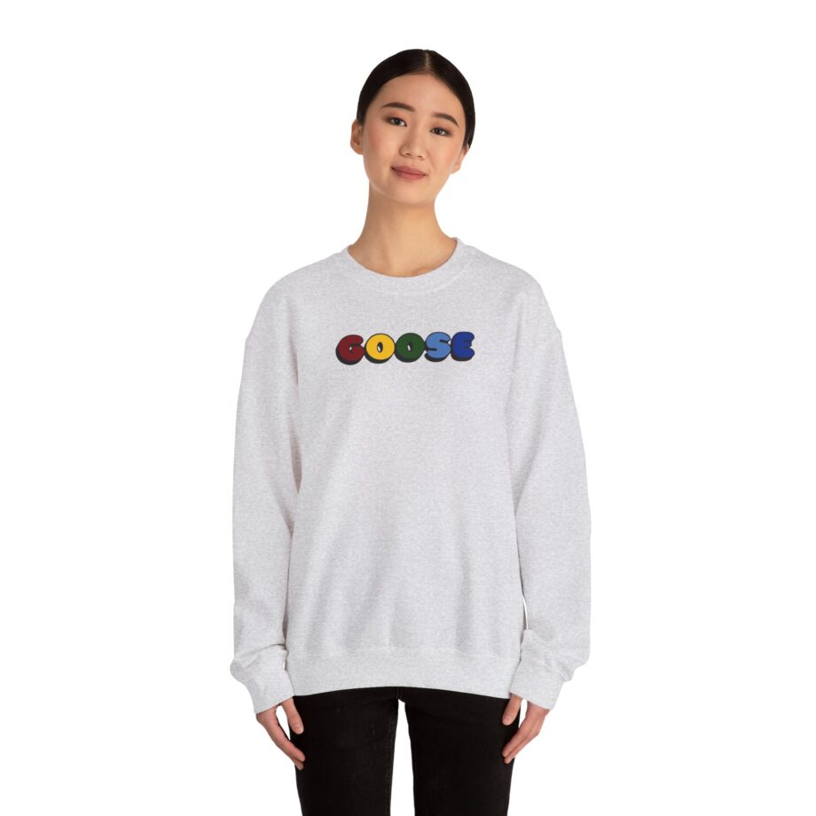 Goose Unisex Heavy Blend™ Crewneck Sweatshirt